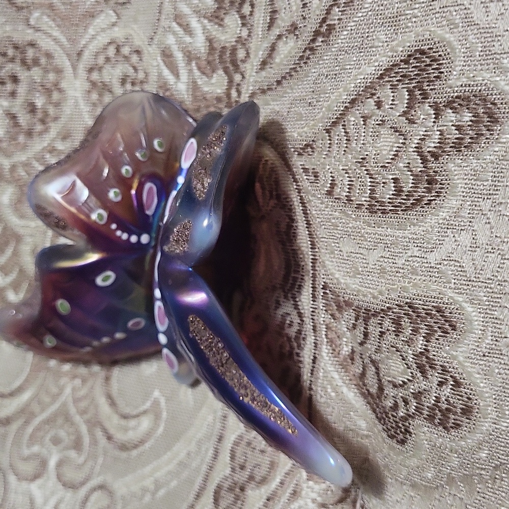 FENTON Vintage Signed Iridescent Butterfly figurine - Picture 8 of 9